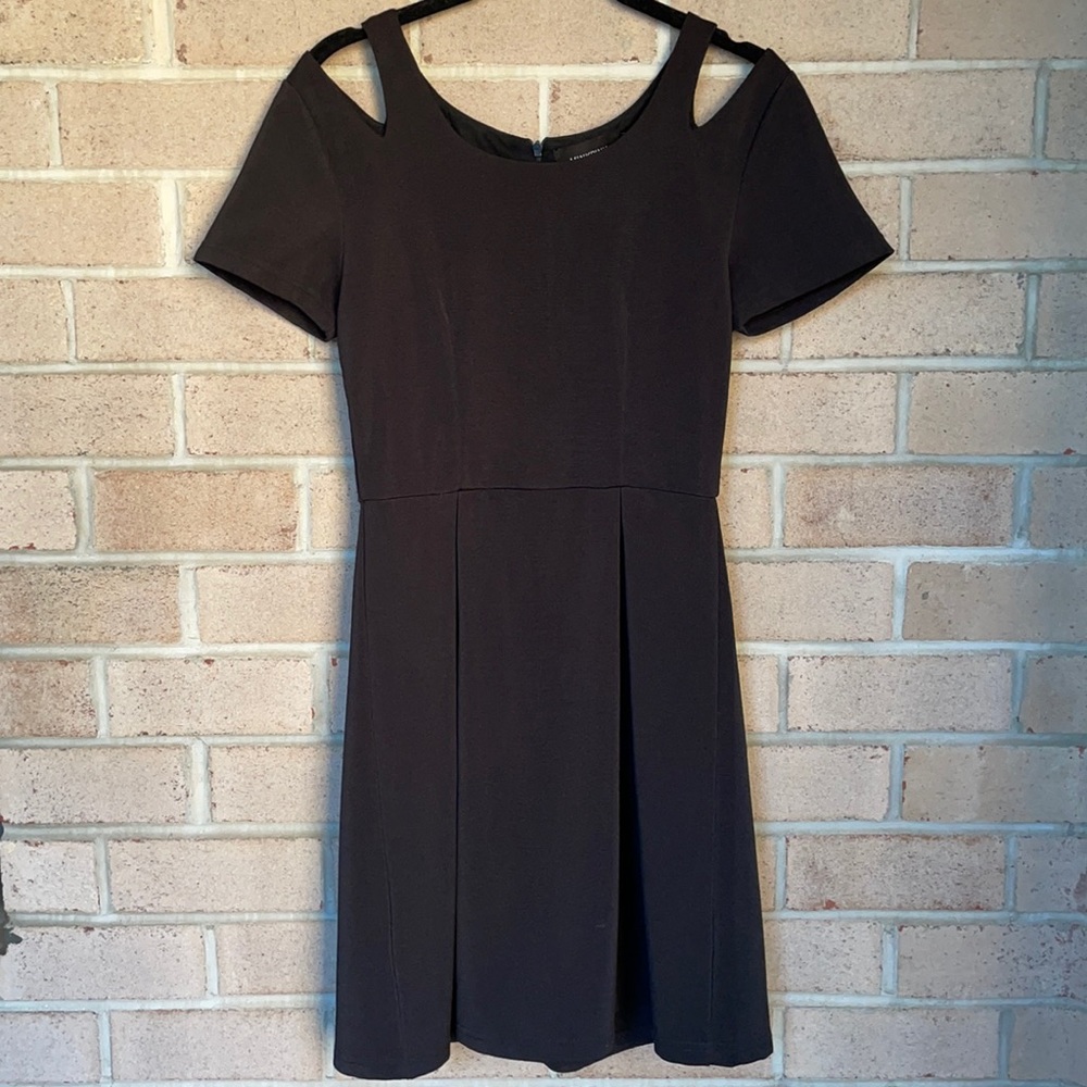 MINKPINK Black Pleated A-Line Dress - Picture 1 of 7